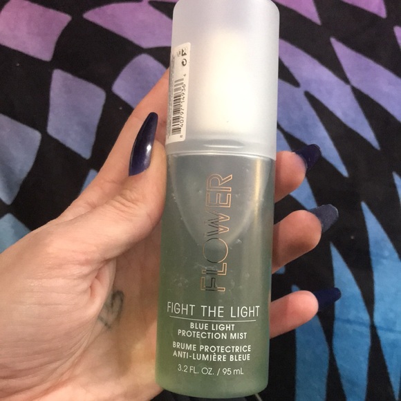 ✨🆕BNIP!Flower By Drew Barrymore Makeup & Skincare Set✨ - Picture 7 of 16